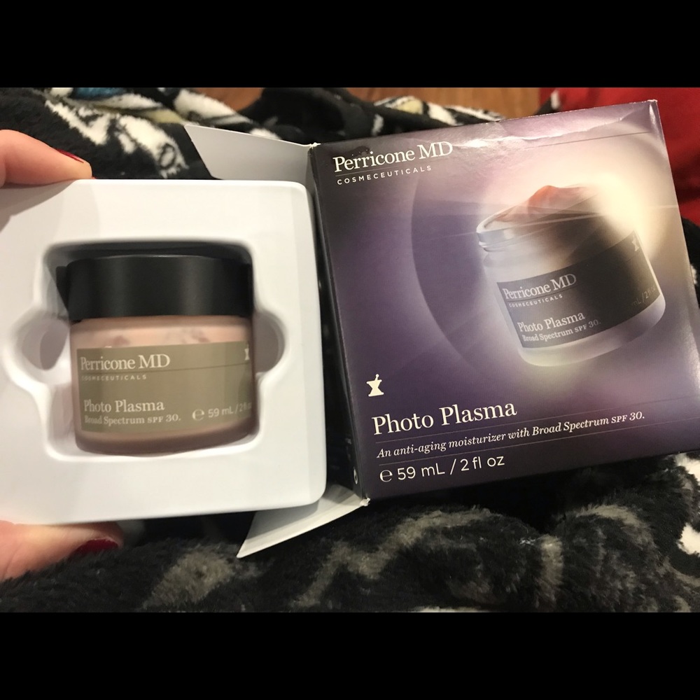 Perricone MD Photo Plasma Moisturizer with SPF 30